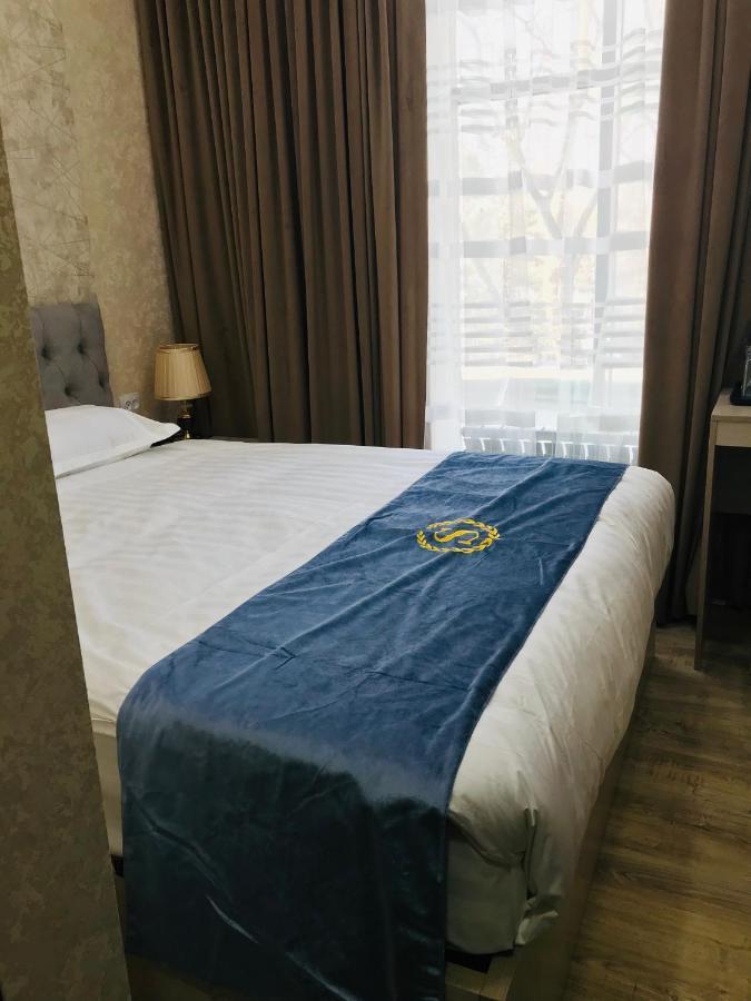 Wantong Hotel Tashkent Ngoại thất bức ảnh